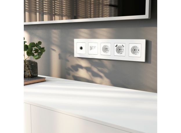 Рамка из поликарбоната на 5 постов Slab белый софт W0052961