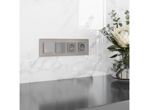 Рамка из стекла на 4 поста Senso дымчатый soft-touch W0043117