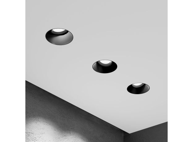 Светильник встраиваемый Renzo черный 25018/01