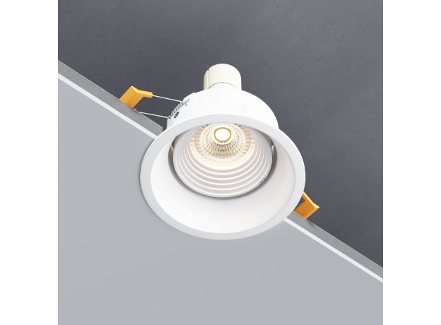 Светильник встраиваемый Punto белый 25016/01