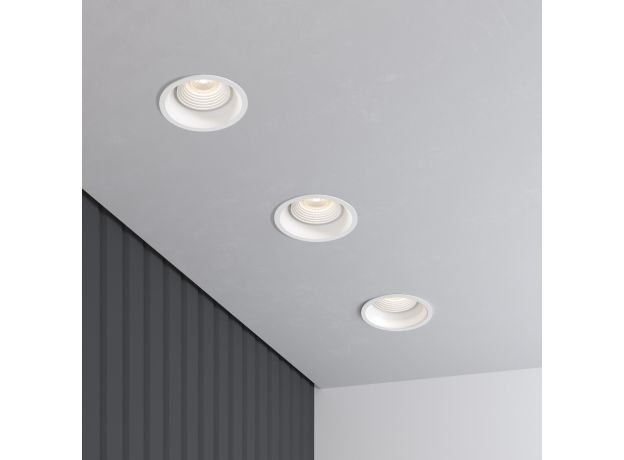 Светильник встраиваемый Punto белый 25016/01