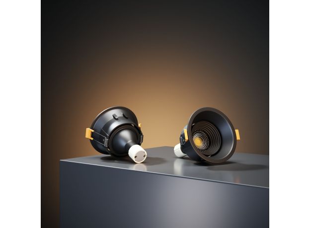 Светильник встраиваемый Punto черный 25016/01