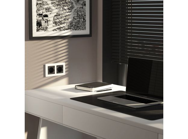 Рамка из стекла на 2 поста Senso белый soft-touch W0023101