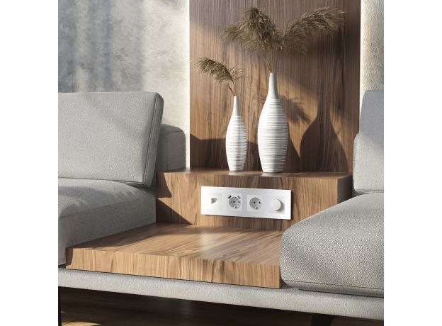 Рамка из стекла на 4 поста Senso белый soft-touch W0043101