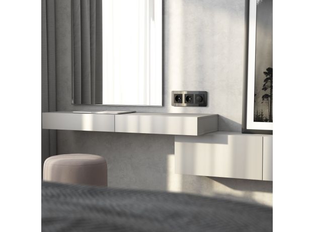 Рамка из стекла на 3 поста Elite черный W0032448