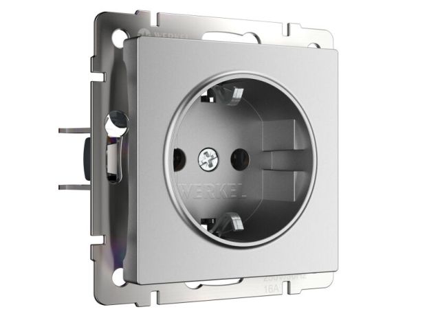 Розетка с заземлением и шторками (серебряный матовый) W1171165