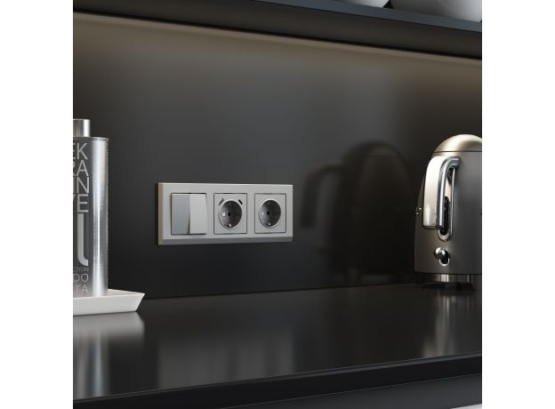 Розетка с заземлением, шторками и USB тип A+C (серебряный матовый) W1171765