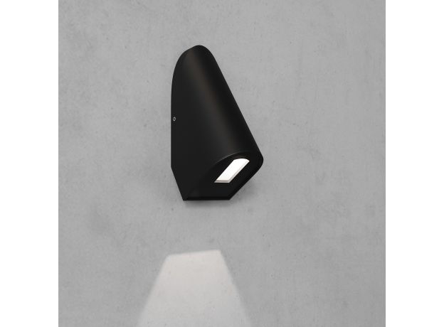 Уличная светодиодная подсветка для лестниц и дорожек 35168/D черный