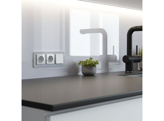 Выключатель одноклавишный с подсветкой (белый акрил) W1110141