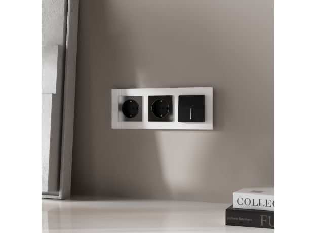 Выключатель одноклавишный с подсветкой (черный акрил) W1110148