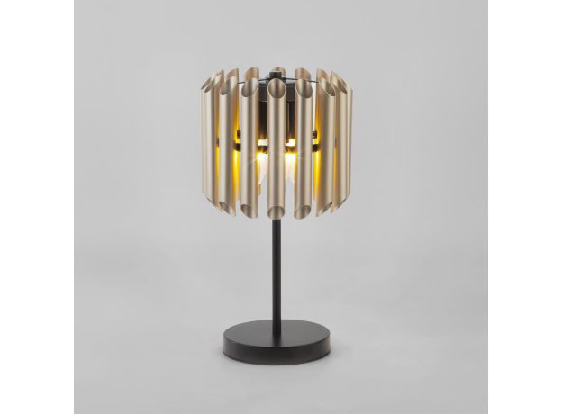 Настольная лампа 01124/3