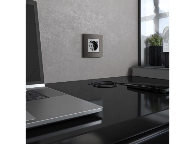 Рамка из поликарбоната на 1 пост Slab бронза софт W0012963