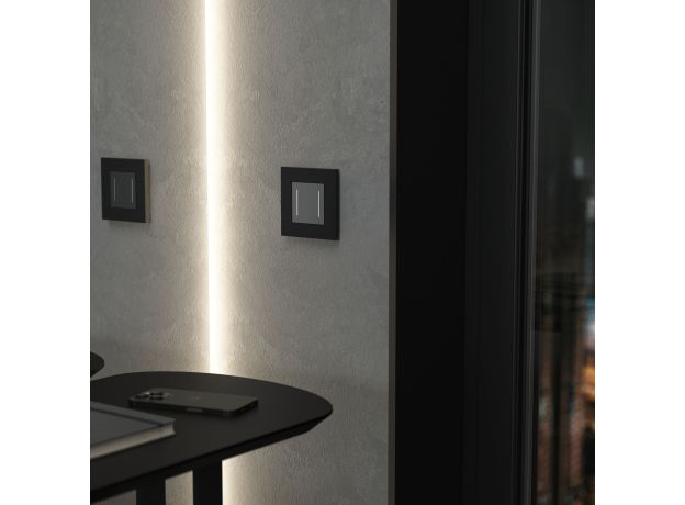 Рамка из поликарбоната на 1 пост Slab черный софт W0012908