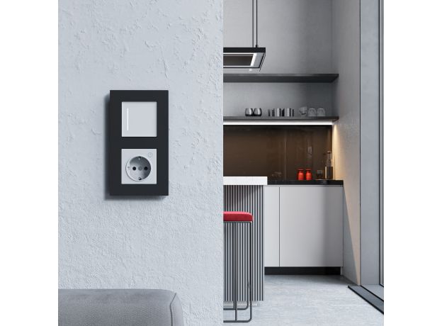 Рамка из поликарбоната на 2 поста Slab черный софт W0022908