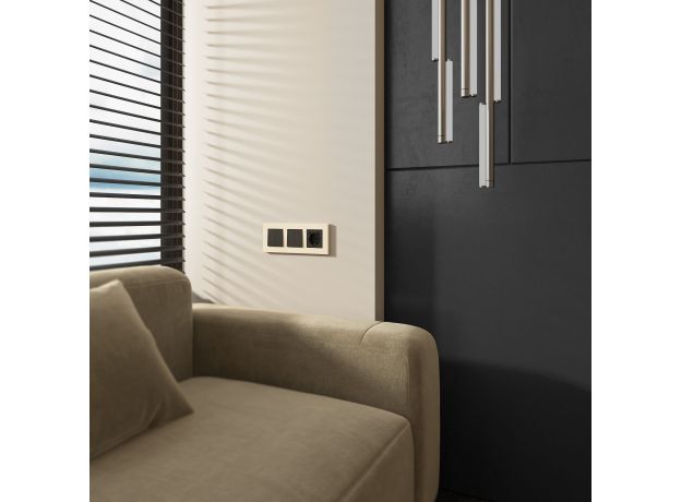 Рамка из поликарбоната на 3 поста Slab айвори софт W0032962