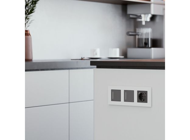 Рамка из поликарбоната на 3 поста Slab белый софт W0032961