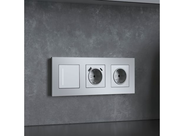 Рамка из поликарбоната на 3 поста Slab серебро софт W0032965