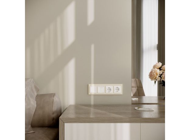 Рамка из поликарбоната на 4 поста Slab айвори софт W0042962