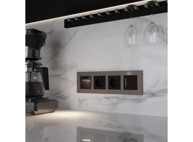 Рамка из поликарбоната на 4 поста Slab бронза софт W0042963