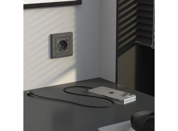 Розетка с заземлением, шторками и USB тип A+C (графит матовый) W1171764