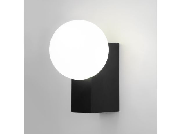 Уличный настенный светильник 35166/U черный