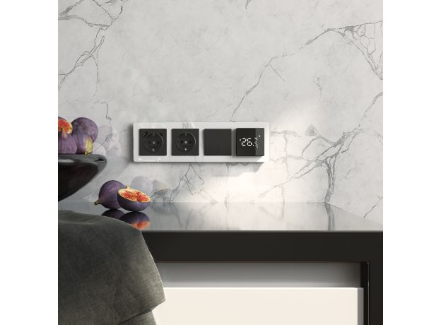 Рамка из акрила на 4 поста Acrylic белый W0042701