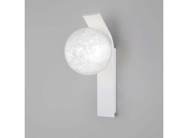 Настенный светильник с плафоном 40019/1