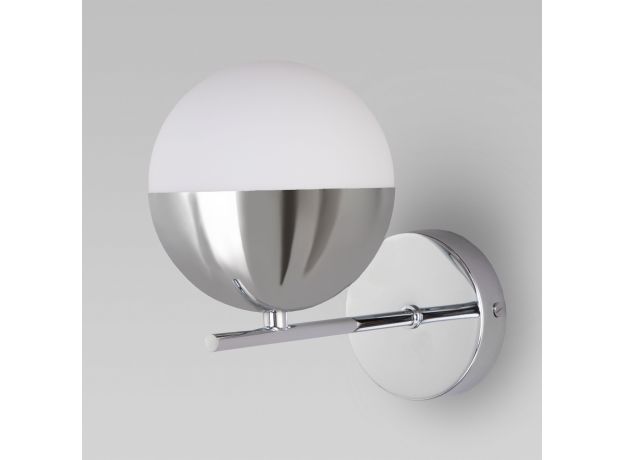 Настенный светильник со стеклянным плафоном 70129/1 хром
