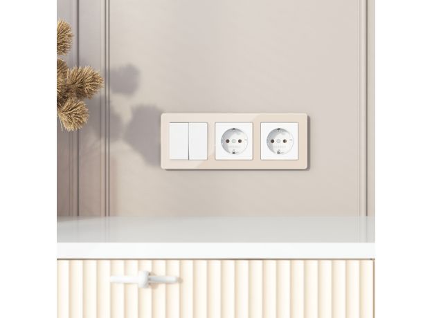 Рамка из акрила на 3 поста Acrylic айвори W0032743