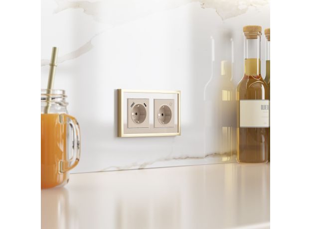 Рамка из металла на 2 поста Baguette айвори/латунь W0022851