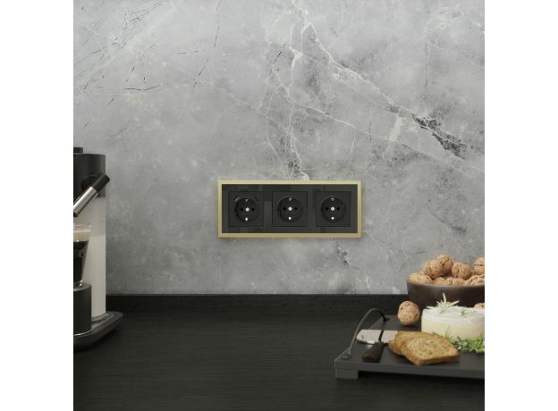 Рамка из металла на 3 поста Baguette черный/латунь W0032852