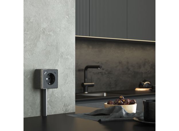 Розетка с заземлением, шторками и USB тип A+C Gallant графит рифленый W5071704