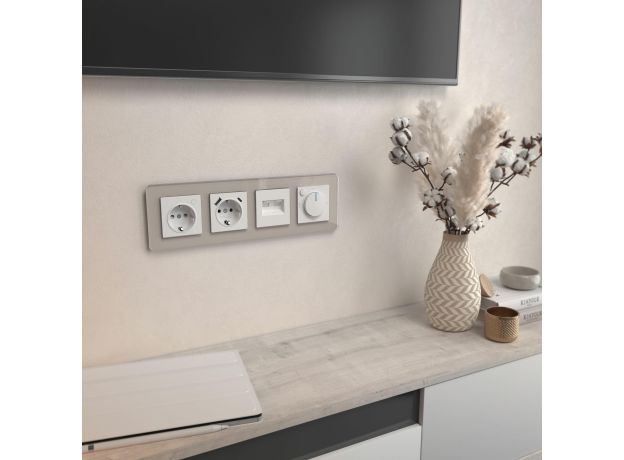 Рамка из стекла на 4 поста Elite дымчатый W0042417