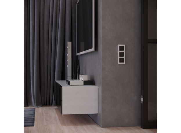 Рамка из металла на 3 поста Platinum алюминий W0032606