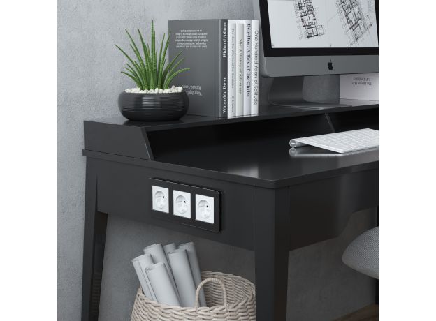 Рамка из металла на 3 поста Platinum черный алюминий W0032608