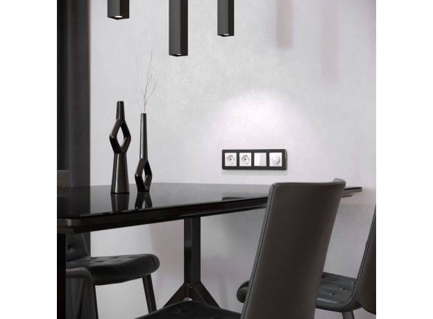 Рамка из металла на 4 поста Platinum черный алюминий W0042608