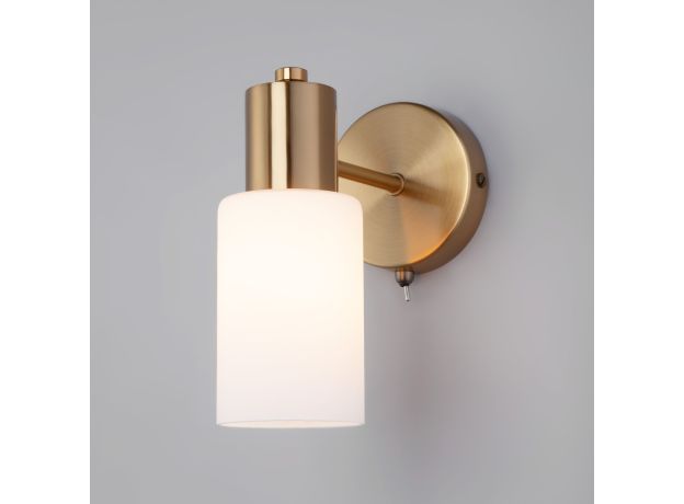 Настенный светильник с плафоном 70160/1 латунь