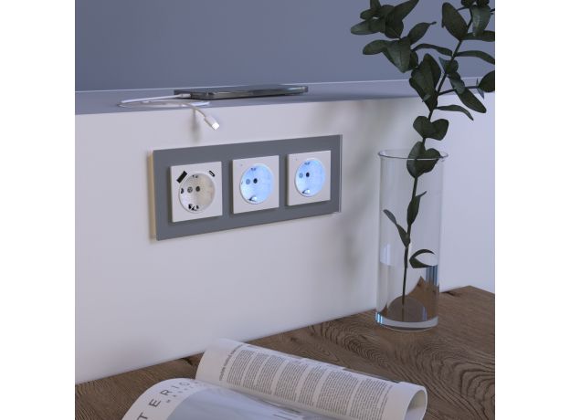 Розетка с заземлением, шторками и USB тип A+C (белый) W1171701