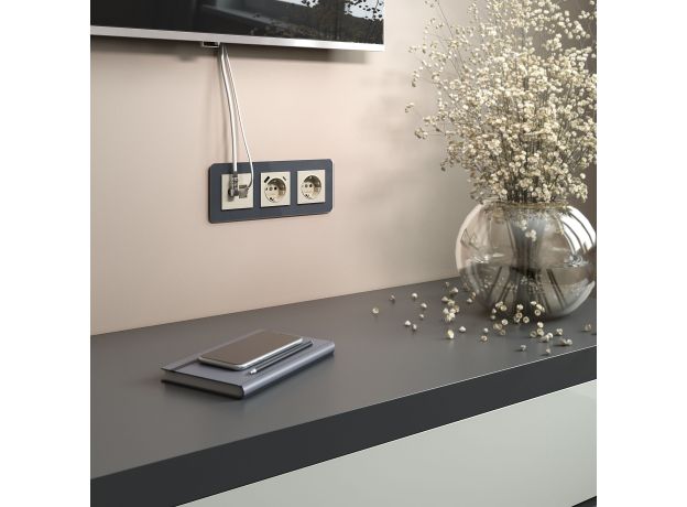 Розетка ТВ+Ethernet RJ-45 6 cat. (слоновая кость) W1181303