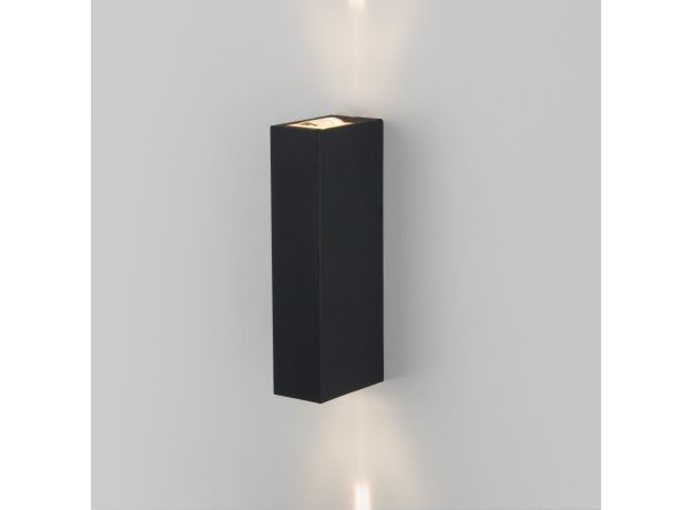 Уличный настенный светодиодный светильник Blaze LED IP65 35136/W черный