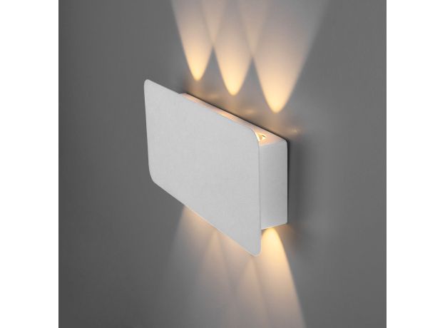 Настенный светодиодный светильник Angle LED 40138/1 LED белый