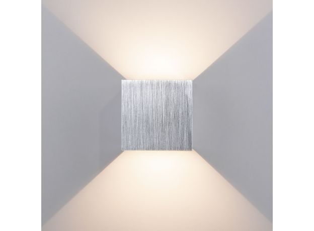 Пылевлагозащищенный светодиодный светильник с регулируемым углом рассеивания Winner алюминий IP54 1548 TECHNO LED WINNER алюминий