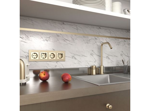 Рамка из металла на 4 поста Аluminium шампань алюминий W0041711