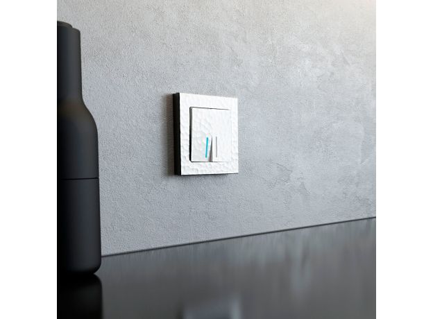 Рамка из поликарбоната на 1 пост Hammer белый W0012401