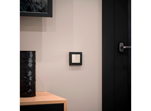 Рамка из поликарбоната на 1 пост Hammer черный W0012408