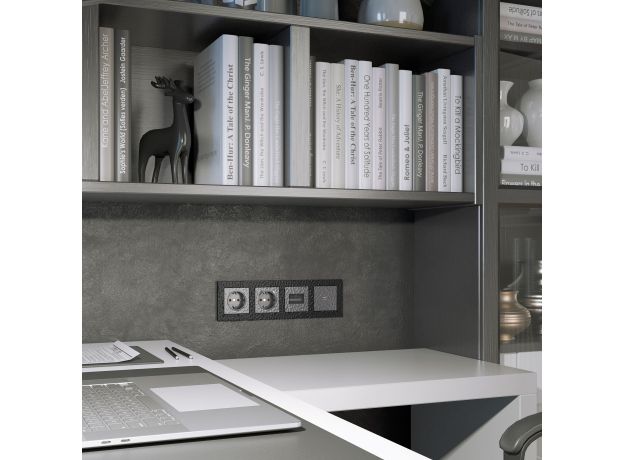 Рамка из поликарбоната на 4 поста Hammer черный W0042408