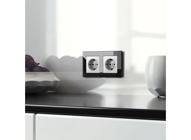 Розетка с заземлением и шторками (Hammer белый) W1271101