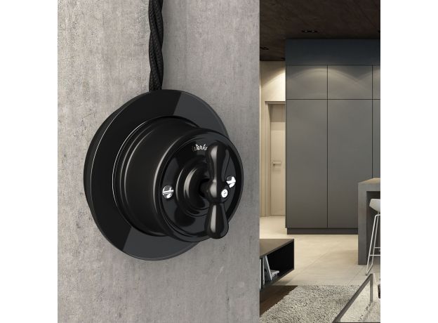 Переключатель/выключатель одноклавишный черный Ретро W5612008