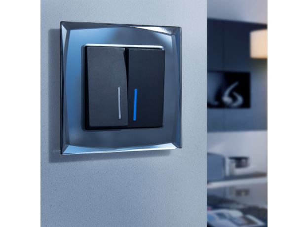 Рамка из стекла на 1 пост Diamant черный W0011208