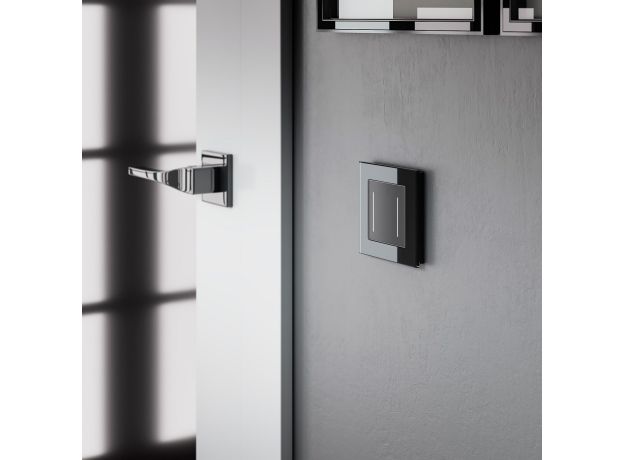 Рамка из стекла на 1 пост Favorit черный W0011108